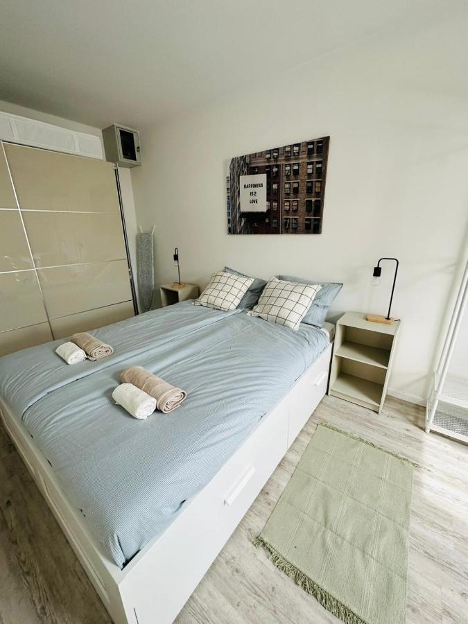 Palace Quarter 1 Peaceful Modern Central Top Floor Apartment Budapest Bagian luar foto